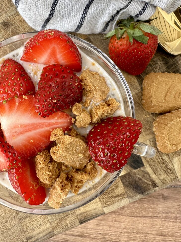 high protein strawberry overnight oats